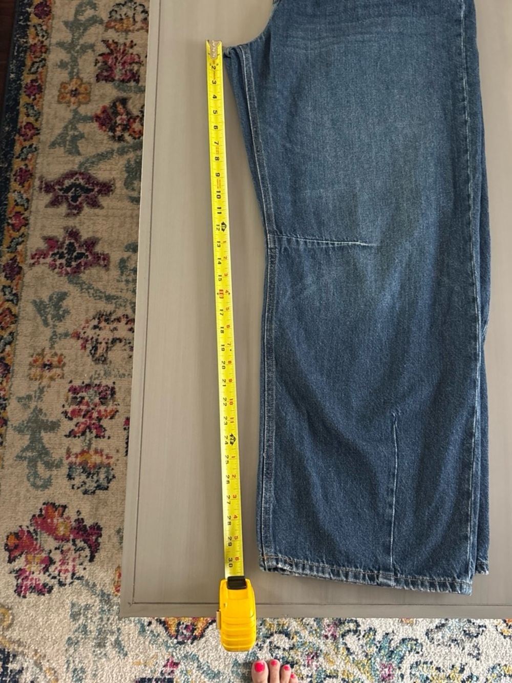 Lucky Brand Denim Jeans in Medium Blue with Red Logo - Picture 4 of 5